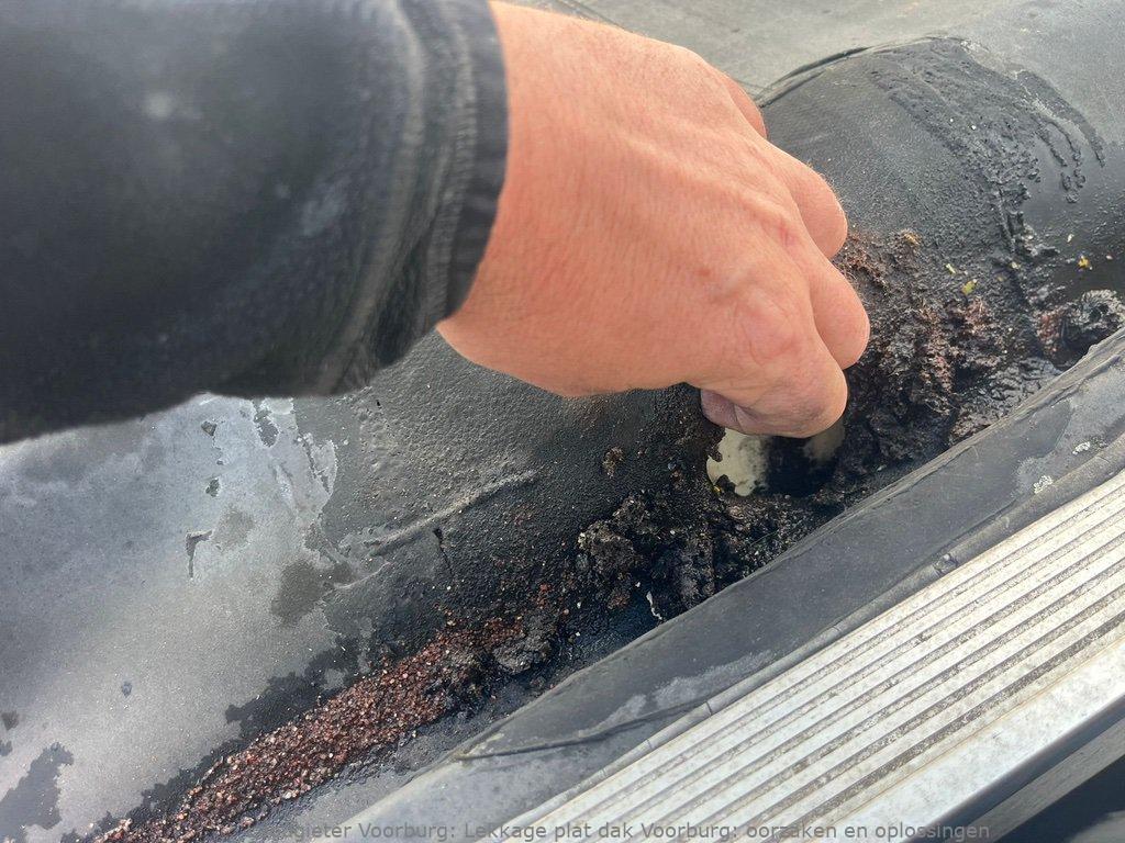 Lekkage plat dak Voorburg: oorzaken en oplossingen